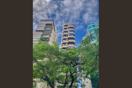 Apartamento para alugar com 380m², 3 quartos e 2 vagasFachada