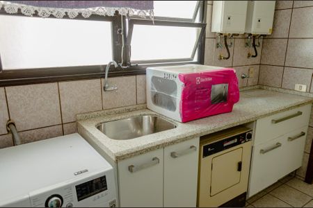 Apartamento para alugar com 380m², 3 quartos e 2 vagasÁrea de Serviço