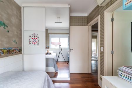 Apartamento à venda com 191m², 3 quartos e 4 vagas Apartamento à venda com 191m², 3 quartos e 4 vagasSuíte 1