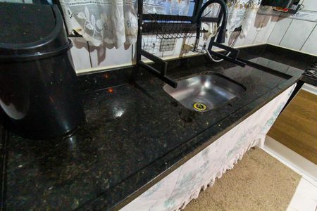 Casa à venda com 78m², 2 quartos e 2 vagas Casa à venda com 78m², 2 quartos e 2 vagasCozinha