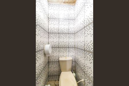 Casa à venda com 78m², 2 quartos e 2 vagas Casa à venda com 78m², 2 quartos e 2 vagasBanheiro de serviço