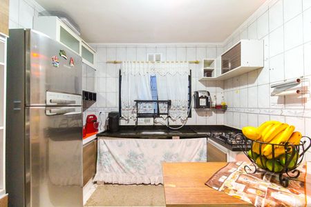 Casa à venda com 78m², 2 quartos e 2 vagas Casa à venda com 78m², 2 quartos e 2 vagasCozinha