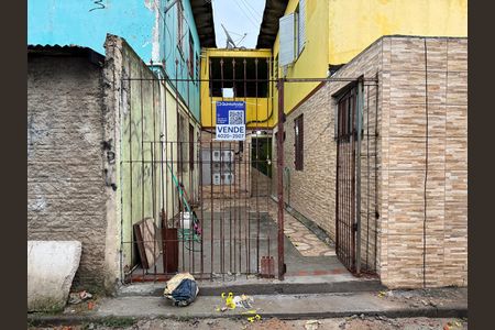 Apartamento à venda com 75m², 2 quartos e 1 vagaFachada + Placa