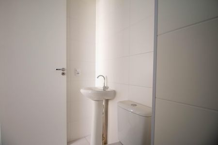 Apartamento à venda com 32m², 2 quartos e sem vaga Apartamento à venda com 32m², 2 quartos e sem vagaBanheiro