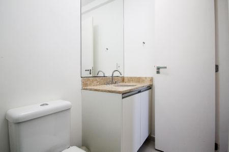 Banheiro Suíte de apartamento para alugar com 1 quarto, 39m² em Granja Viana, Cotia