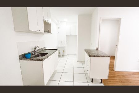 Apartamento à venda com 36m², 2 quartos e sem vagaSala/Cozinha