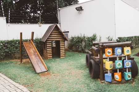 Apartamento à venda com 36m², 2 quartos e sem vagaÁrea comum - Playground