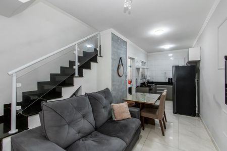 Casa de condomínio à venda com 64m², 2 quartos e 1 vagaSala