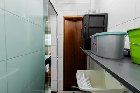 Casa de condomínio à venda com 64m², 2 quartos e 1 vagaÁrea de Serviço