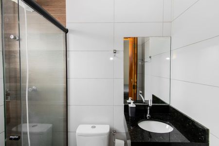 Casa de condomínio à venda com 64m², 2 quartos e 1 vagaBanheiro da Suíte 1