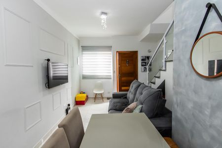 Casa de condomínio à venda com 64m², 2 quartos e 1 vagaSala