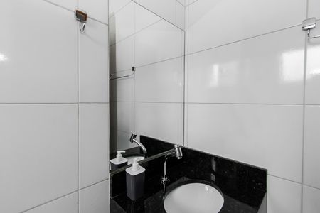 Casa de condomínio à venda com 64m², 2 quartos e 1 vagaBanheiro da Suíte 1