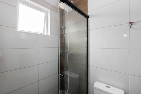 Casa de condomínio à venda com 64m², 2 quartos e 1 vagaBanheiro da Suíte 1