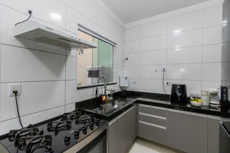 Casa de condomínio à venda com 64m², 2 quartos e 1 vagaCozinha