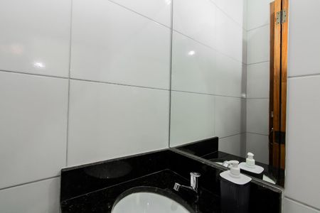 Casa de condomínio à venda com 64m², 2 quartos e 1 vagaBanheiro da Suíte 2