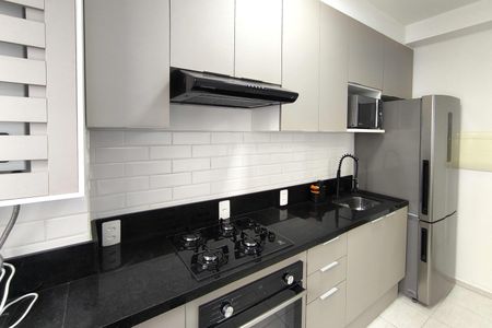 Apartamento para alugar com 47m², 2 quartos e 1 vaga Apartamento para alugar com 47m², 2 quartos e 1 vagaCozinha e Área de Serviço