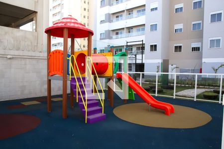 Apartamento para alugar com 47m², 2 quartos e 1 vaga Apartamento para alugar com 47m², 2 quartos e 1 vagaÁrea comum - Playground