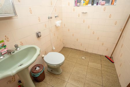 Casa à venda com 125m², 2 quartos e 2 vagas Casa à venda com 125m², 2 quartos e 2 vagasBanheiro 1