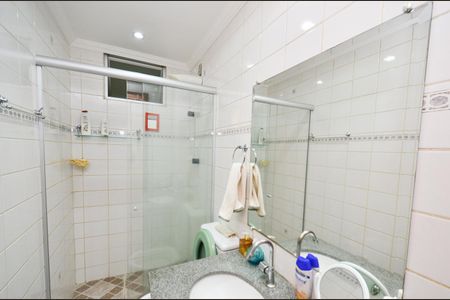 Apartamento à venda com 72m², 3 quartos e 1 vaga Apartamento à venda com 72m², 3 quartos e 1 vagaBanheiro social
