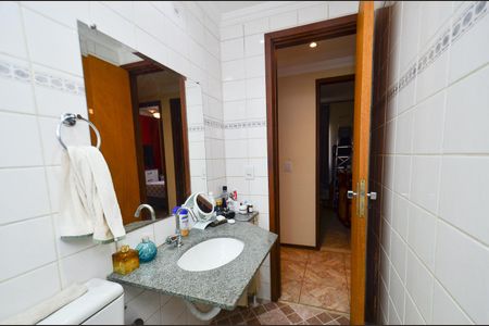 Apartamento à venda com 72m², 3 quartos e 1 vaga Apartamento à venda com 72m², 3 quartos e 1 vagaBanheiro social