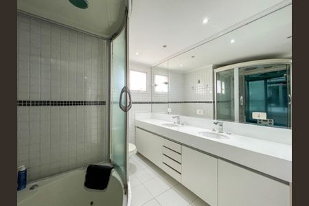 Apartamento à venda com 206m², 3 quartos e 5 vagasFoto 40