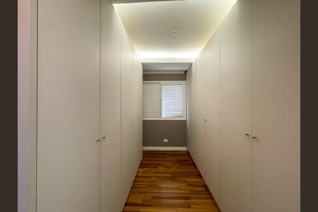Apartamento à venda com 206m², 3 quartos e 5 vagasFoto 39