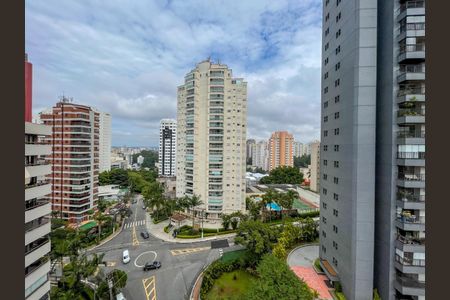 Apartamento à venda com 206m², 3 quartos e 5 vagasFoto 02