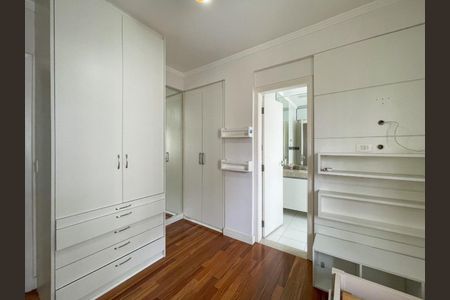 Apartamento à venda com 206m², 3 quartos e 5 vagasFoto 03