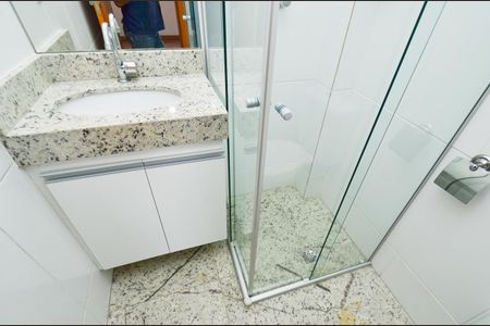 Apartamento para alugar com 74m², 3 quartos e 2 vagas Apartamento para alugar com 74m², 3 quartos e 2 vagasBanheiro social