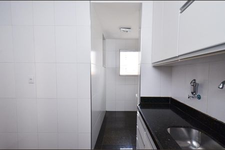 Apartamento para alugar com 74m², 3 quartos e 2 vagas Apartamento para alugar com 74m², 3 quartos e 2 vagasCozinha