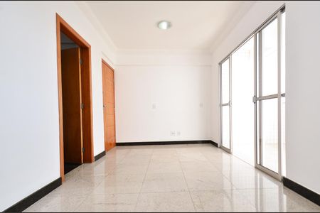 Apartamento para alugar com 74m², 3 quartos e 2 vagas Apartamento para alugar com 74m², 3 quartos e 2 vagasSala de estar