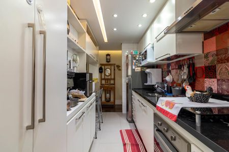 Apartamento à venda com 118m², 3 quartos e 2 vagasCozinha