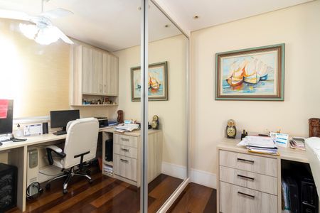 Apartamento à venda com 118m², 3 quartos e 2 vagasQuarto 2