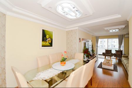 Apartamento à venda com 125m², 4 quartos e 2 vagas Apartamento à venda com 125m², 4 quartos e 2 vagasSala