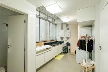 Apartamento à venda com 510m², 7 quartos e 4 vagasÁrea de Serviço 02 