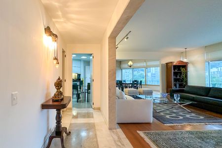 Apartamento à venda com 510m², 7 quartos e 4 vagasSala 02