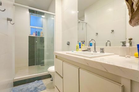 Apartamento à venda com 510m², 7 quartos e 4 vagasBanheiro Social 01