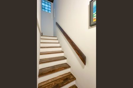 Apartamento à venda com 510m², 7 quartos e 4 vagasEscada