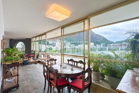 Apartamento à venda com 510m², 7 quartos e 4 vagasSacada da Sala 01