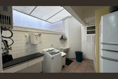 Apartamento à venda com 510m², 7 quartos e 4 vagasÁrea de Serviço 01