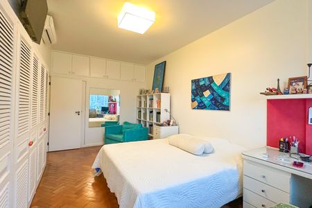 Apartamento à venda com 510m², 7 quartos e 4 vagasQuarto 2