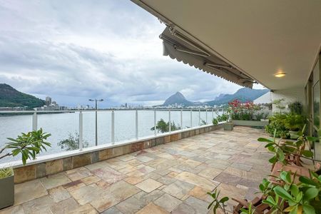 Apartamento à venda com 510m², 7 quartos e 4 vagasSacada da Sala 01