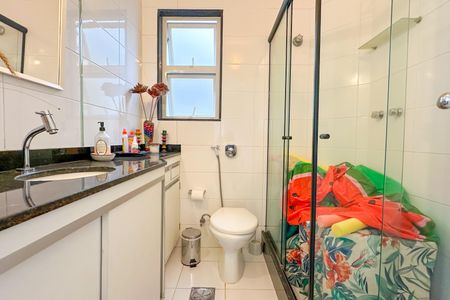 Apartamento à venda com 510m², 7 quartos e 4 vagasBanheiro da Suíte 1