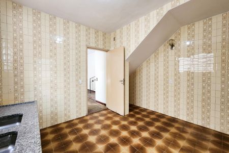 Casa à venda com 164m², 3 quartos e 2 vagas Casa à venda com 164m², 3 quartos e 2 vagasCozinha