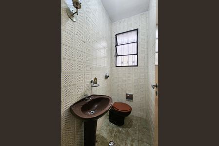 Casa à venda com 164m², 3 quartos e 2 vagas Casa à venda com 164m², 3 quartos e 2 vagasLavabo