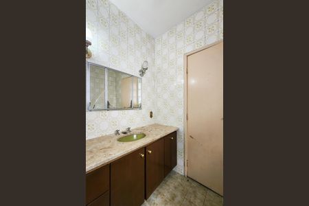 Casa à venda com 164m², 3 quartos e 2 vagas Casa à venda com 164m², 3 quartos e 2 vagasBanheiro da Suíte