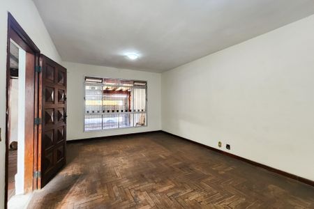 Casa à venda com 164m², 3 quartos e 2 vagas Casa à venda com 164m², 3 quartos e 2 vagasSala