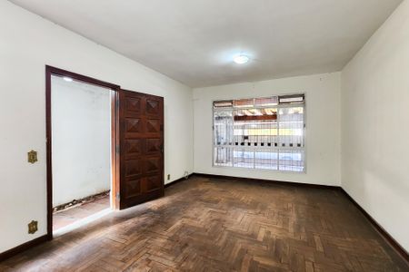 Casa à venda com 164m², 3 quartos e 2 vagas Casa à venda com 164m², 3 quartos e 2 vagasSala
