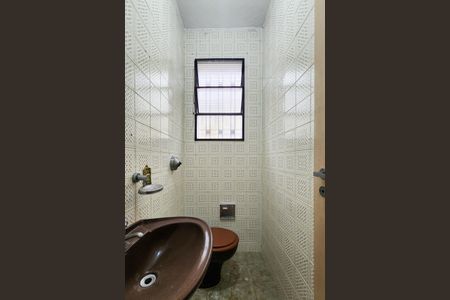 Casa à venda com 164m², 3 quartos e 2 vagas Casa à venda com 164m², 3 quartos e 2 vagasLavabo