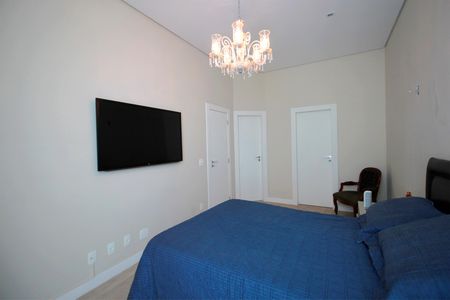 Casa à venda com 221m², 2 quartos e 4 vagasSuíte 1